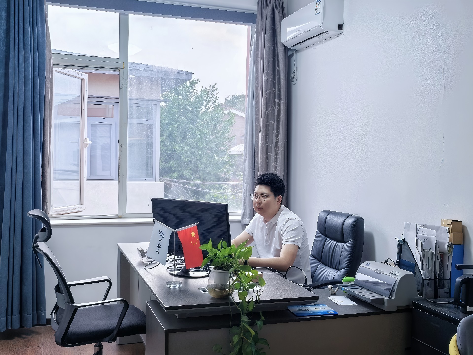 Entrez dans Beijing Zhongping Technology: Découvrez l'excellence des services d'automatisation industrielle4