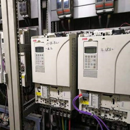 Spécialistes agréés en réparation de VFD Yaskawa et services de réparation de VFD de confiance pour éviter les temps d'arrêt coûteux en usine.png
